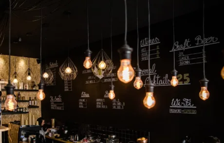 Interior HauteCup AviGarden – locație pentru cafea de specialitate